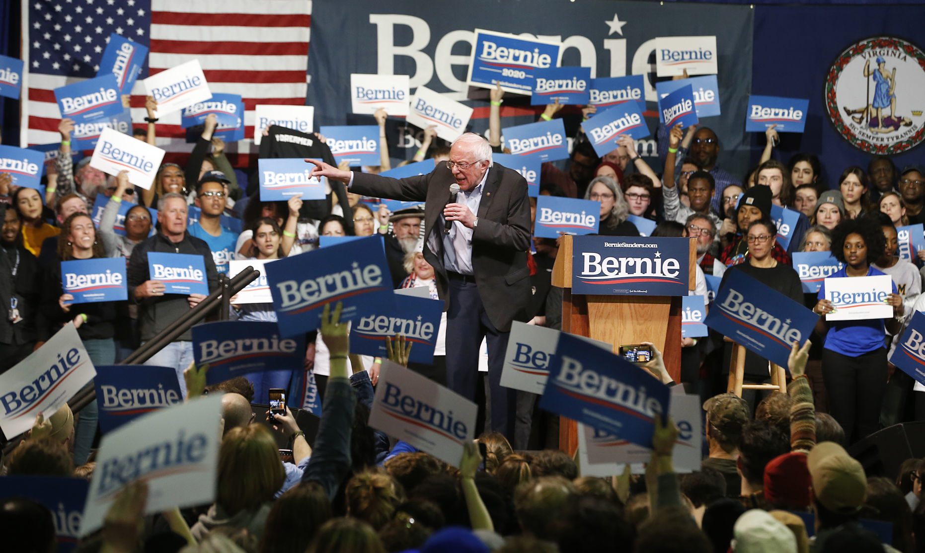 20200228_MET_BERNIE_AWE19